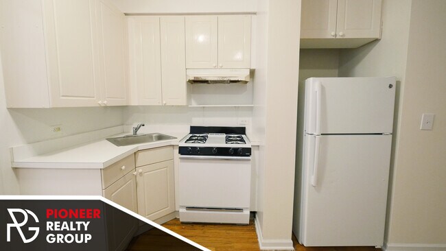 Photo - 912 W Dakin St Unit 917-110