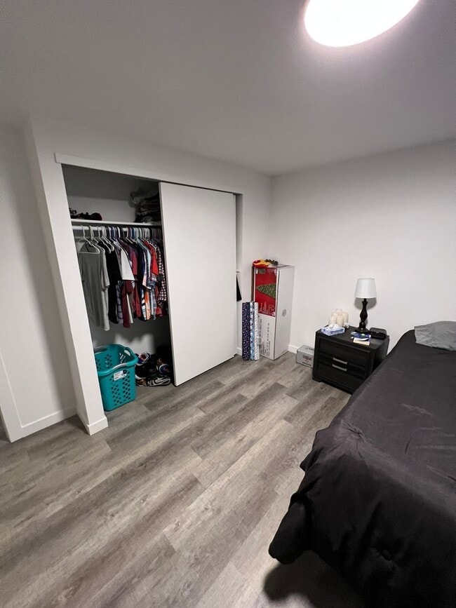 Photo - 2 Bedroom Apartment -2023 remodel New paint, flooring, and granite countertops Unit 1434
