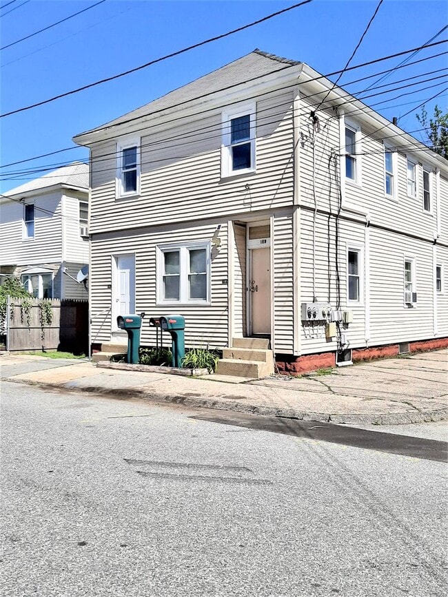 Building Photo - 187-189 Third Street Unit 2