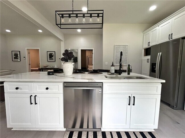 Photo - 1701 Lanier Dr SW