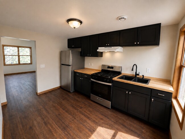 Building Photo - 865 Clark St N Unit 865 2