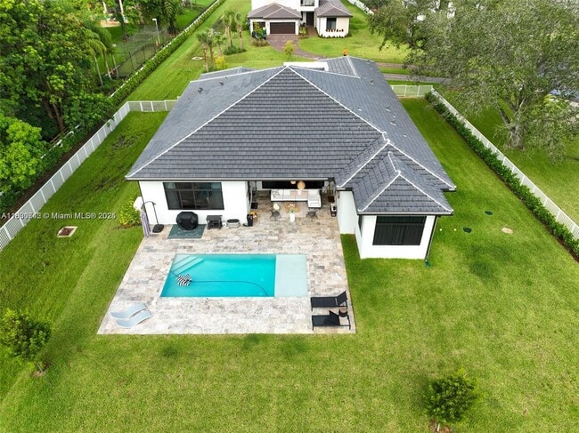 Photo - 5000 SW 159th Ave Casa