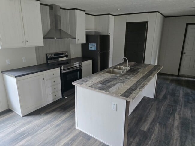 Photo - 132 Galahad Dr