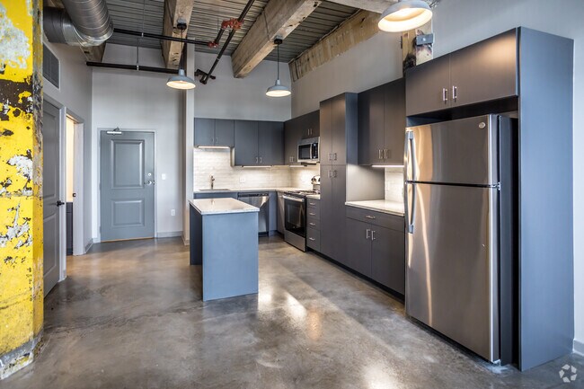 1 BR, 1 BA - 728SF - Conwood Flats Apartment Homes