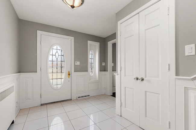 Photo - 305 N Reed St