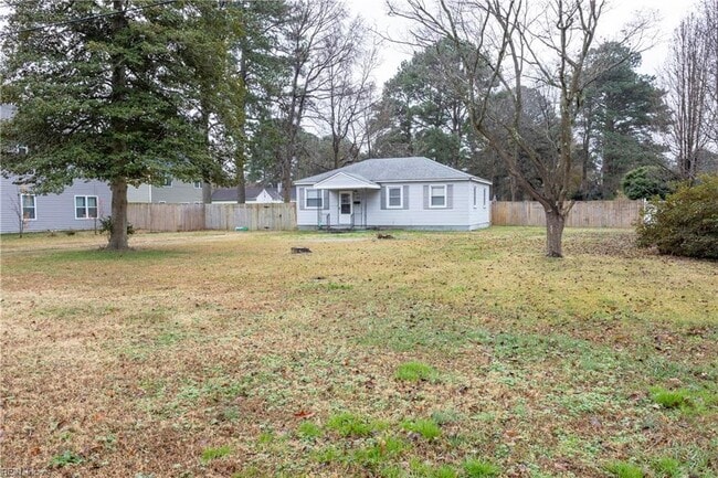 Photo - 504 Beacon Rd