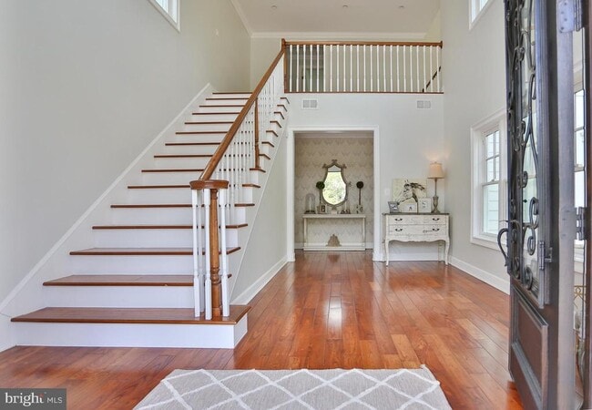 Photo - 6329 Linway Terrace