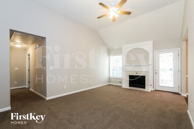 Photo - 100 Saratoga Way