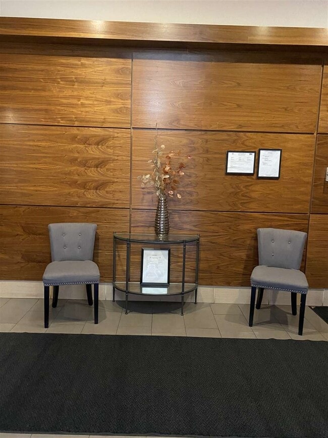 Photo - 5805 JEFFERSON St Unit 307