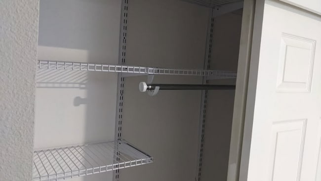 Photo - 3661 McKee Rd