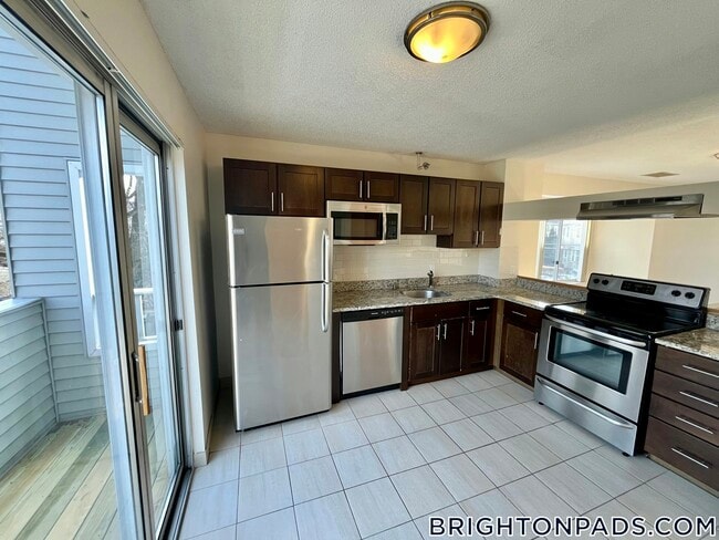 Photo - 150 N Beacon St Unit B3