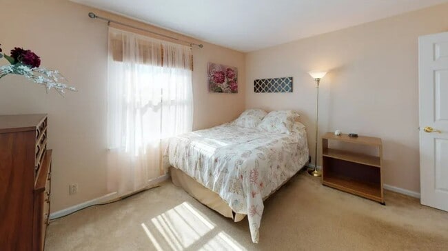 Photo - 112 Camelot Dr