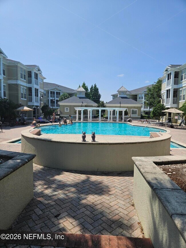 8290 Gate Pkwy W Unit 135