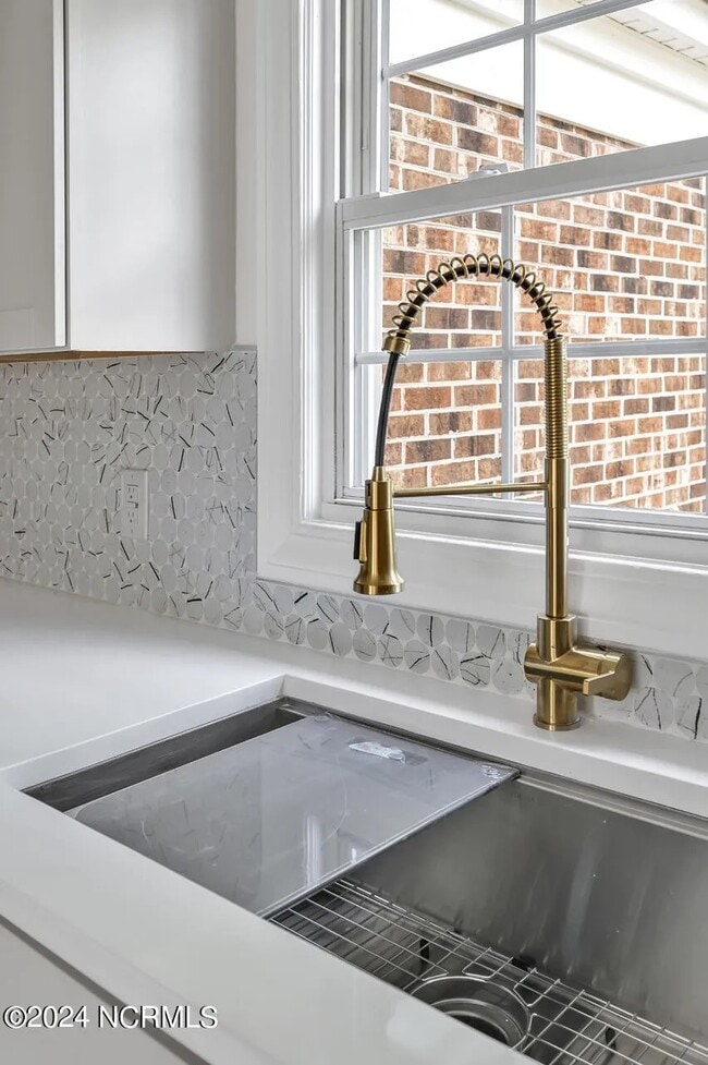 Photo - 204 S Harris St