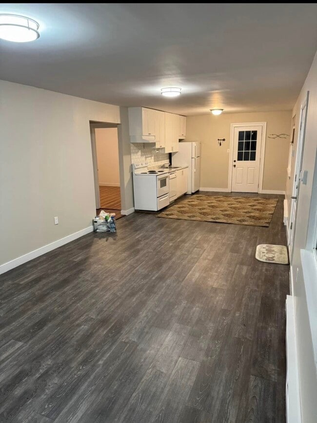 Photo - 34 Hemlock Dr
