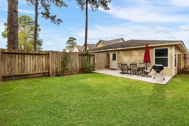 Building Photo - 622 Foster St