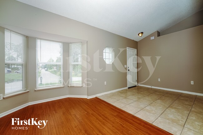 Photo - 791 Geary St SW
