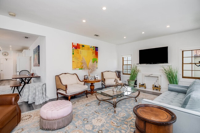 Photo - 1036 Hi Point St Unit 1034