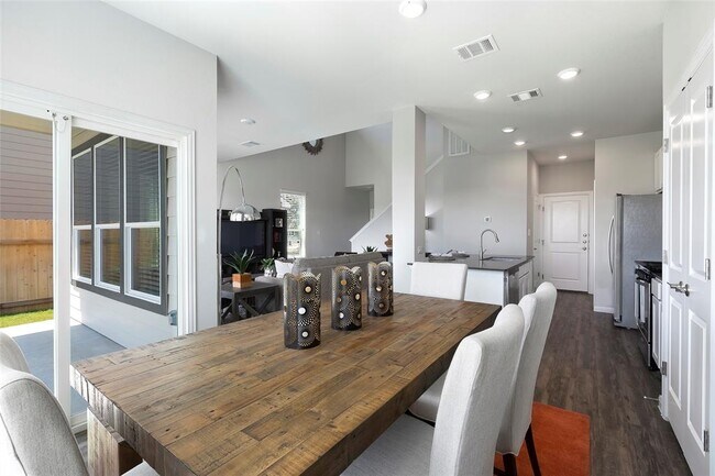 245 San Gabriel River Rd