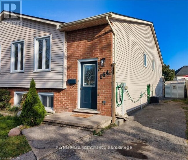 Photo - 164 Windsor St