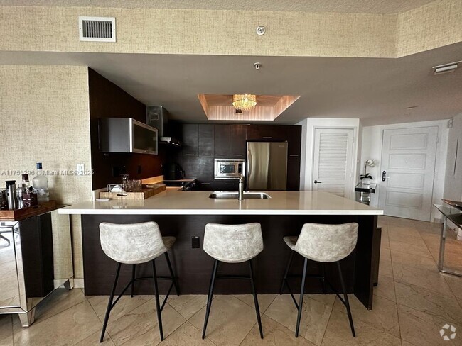 Building Photo - 150 Sunny Isles Blvd Unit 1-902 Rental