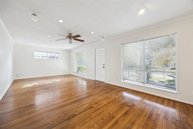 Photo - 1601 Park St