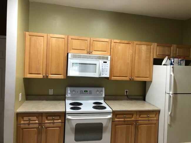 Photo - 8 Walnut St Unit 408