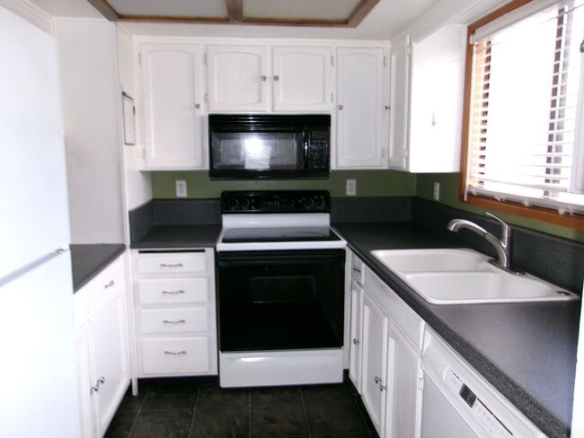 Photo - 2 Bedroom Condo