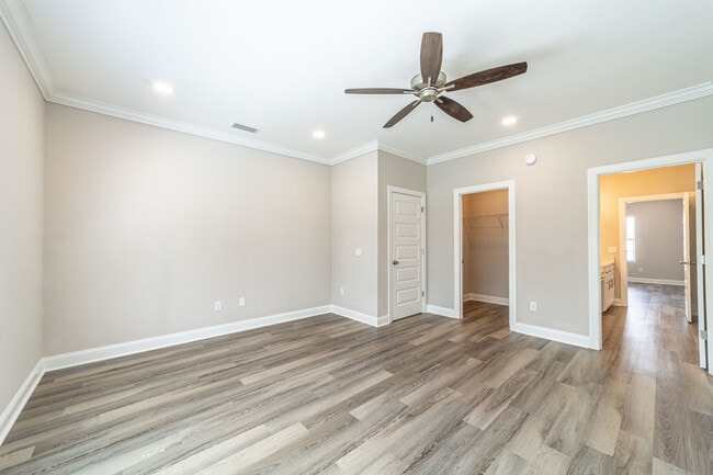 Photo - 133 Promenade Pl