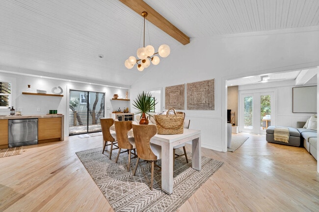 Building Photo - 6296 W County Hwy 30A