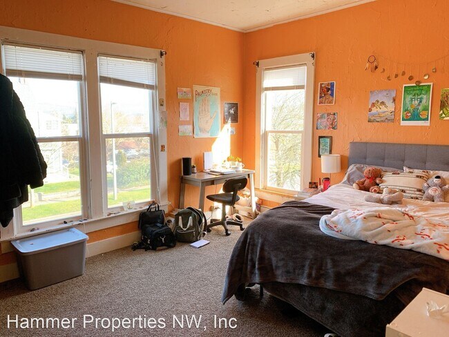 Photo - 5 br, 2 bath House - 1130 N Garden Street