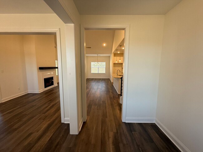 Photo - 7436 Newbury Dr