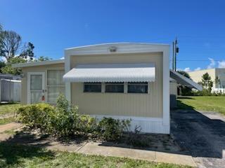 Move in October and receive one month FREE... - Move in October and receive one month FREE... House