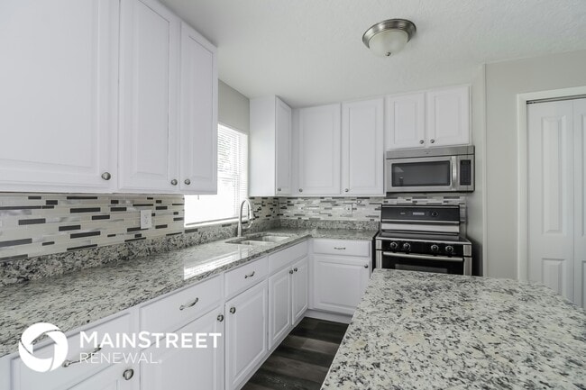 Photo - 1117 Swan St