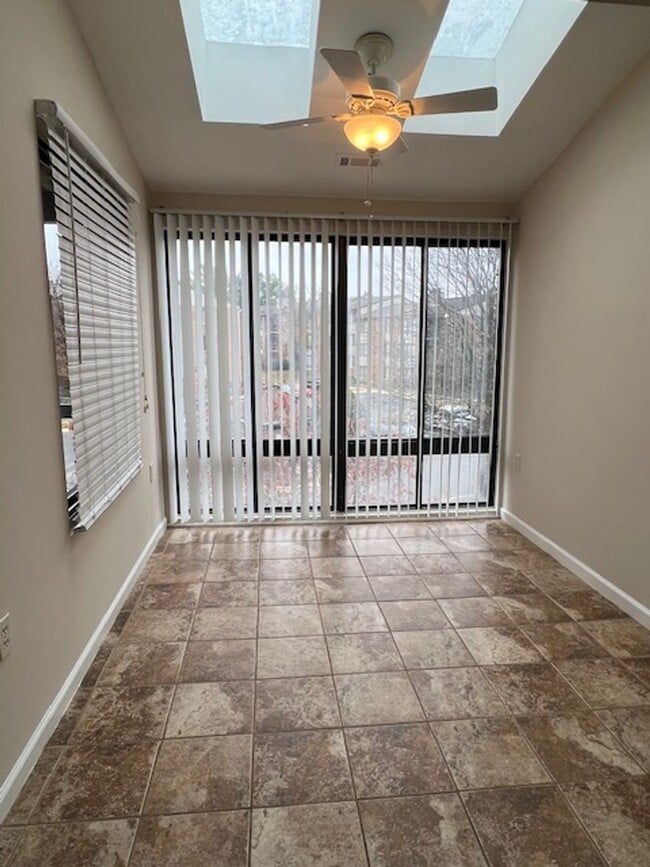 Photo - TOP LEVEL 2 BEDROOM 2 BATH CONDO IN FARMINGDALE ESTATES Unit 301