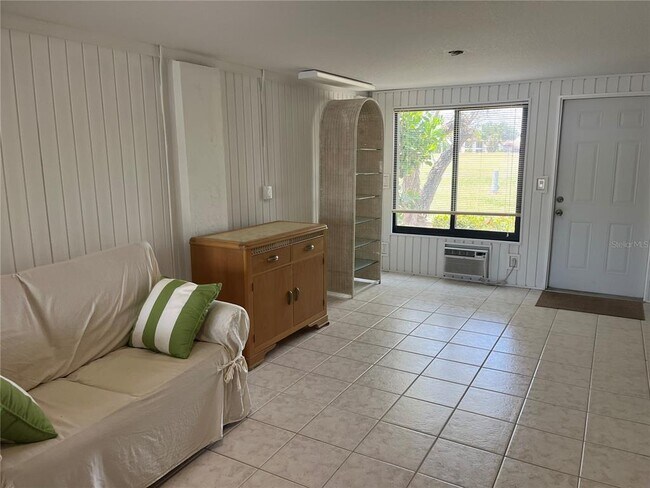 Photo - 706 White Pine Tree Rd Unit 74
