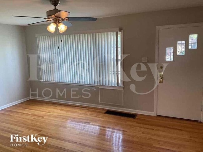 Photo - 18244 Center Ave