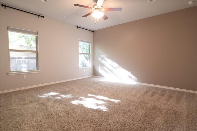 Photo - 1405 Ambler Dr