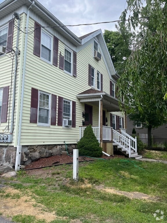 Building Photo - 22 French Ave Unit 2 Rental