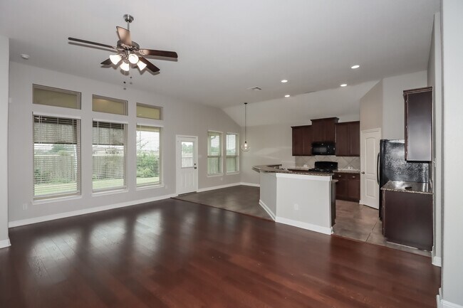 Photo - 15007 Appian Oak St