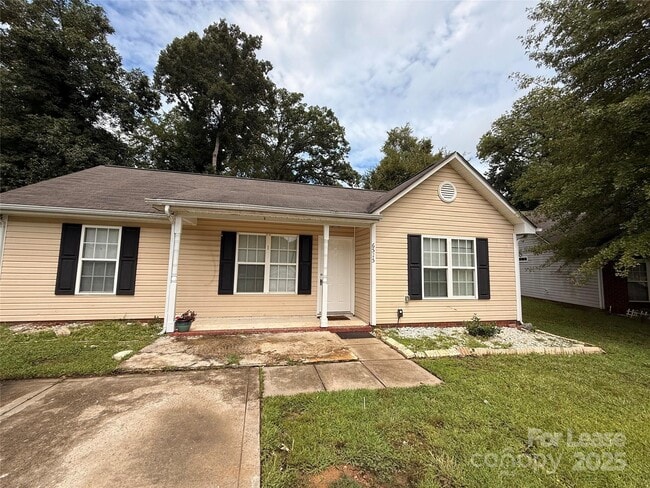 Building Photo - 6515 Lynmont Dr Rental