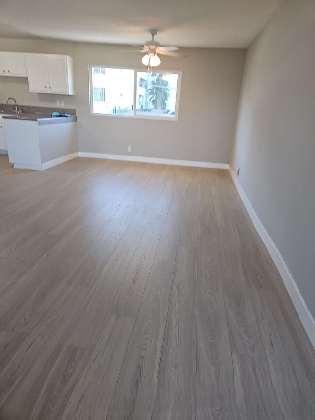 Photo - 8445 Tobias Ave