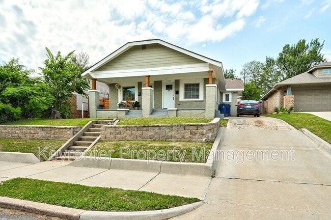 Photo - 1444 NE 13th St