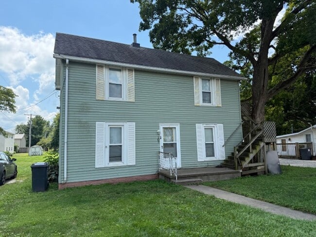 Building Photo - 107 W Prairie St Unit 107-B Rental