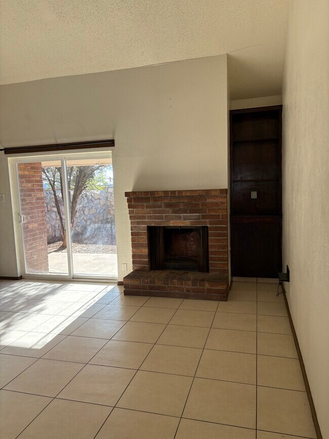 Photo - 1901 Amy Sue Dr Unit Apartment B