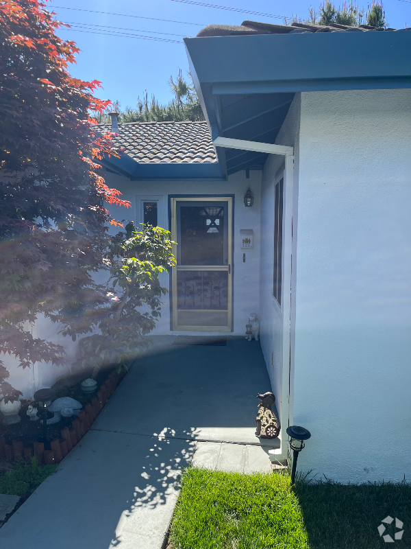 Building Photo - 3533 Woodford Dr Rental