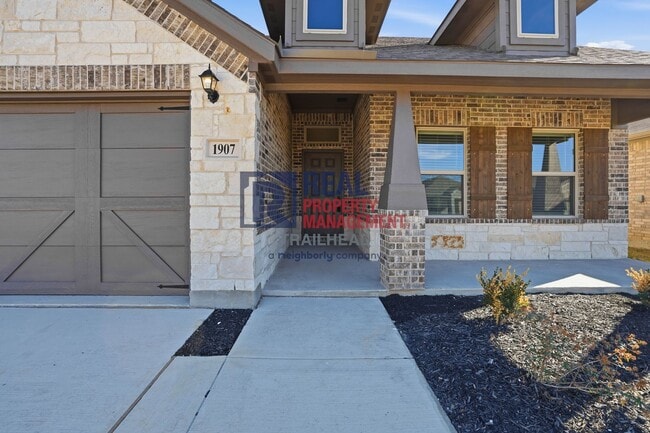 Photo - Inviting 3-Bedroom Home with Covered Patio