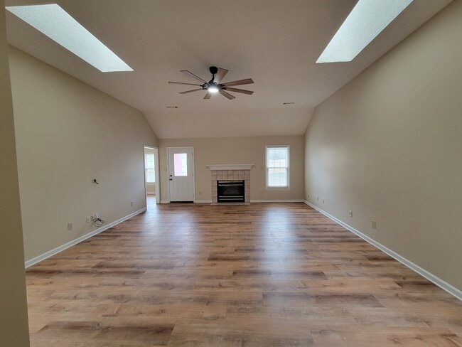 Photo - 122 Pebblebrook Cir