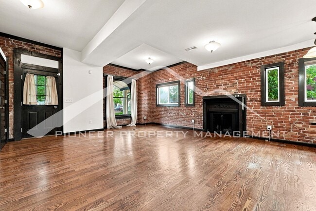 Photo - 3503 Franklin St