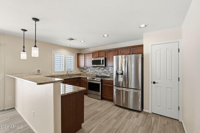 Photo - 1006 S Deerfield Ln